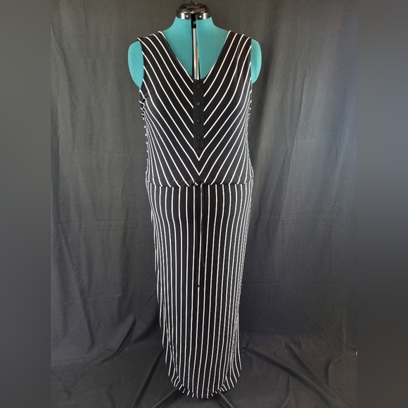 NWT Charle Paige maxi dress - Picture 5 of 7